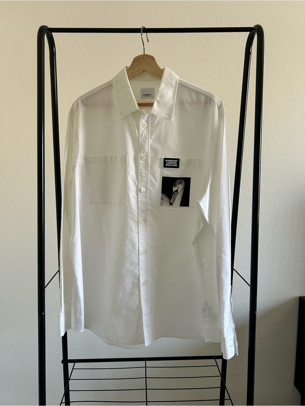 Burberry London England Swan Graphic Button Up Shirt XL White - Picture 2 of 7